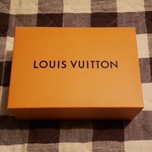 Louis Vuitton box